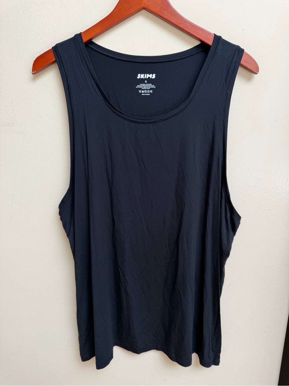 SKIMS Black Scoop Neck Tank Top - Lightweight Everyday Layer